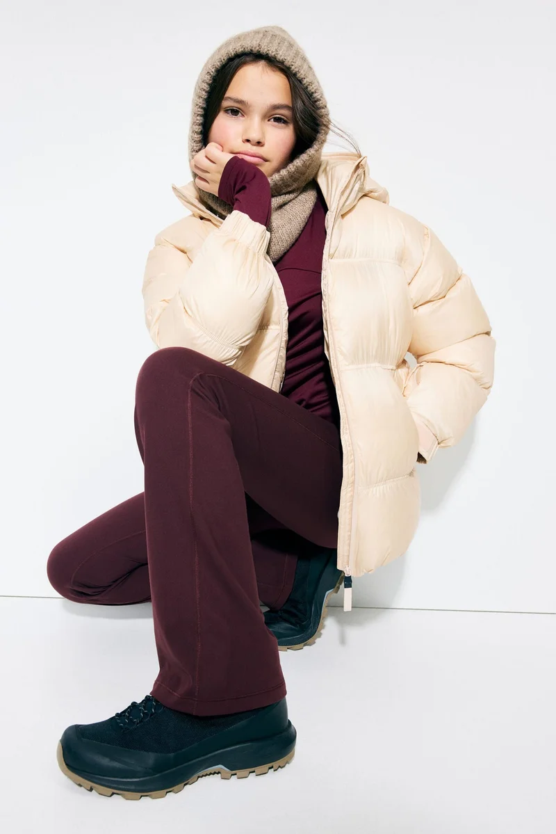 اتش اند ام ليغنغز رياضي من الصوف من نسيج سوفت موف¢ بتصميم مبطن